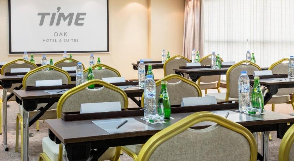 Time Oak Hotel & Suites